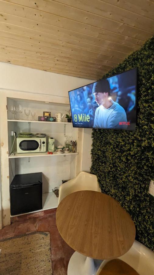 Tiny Smart Home, Private Garden & Outside Jacuzzi. Center Sintra! Dış mekan fotoğraf